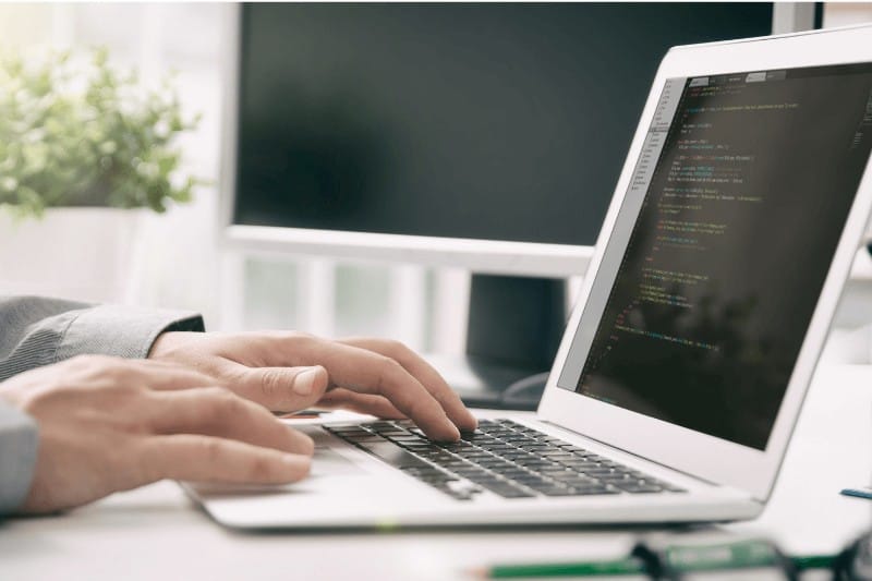 פיתוח תוכנות העסק לשיפור היעילות