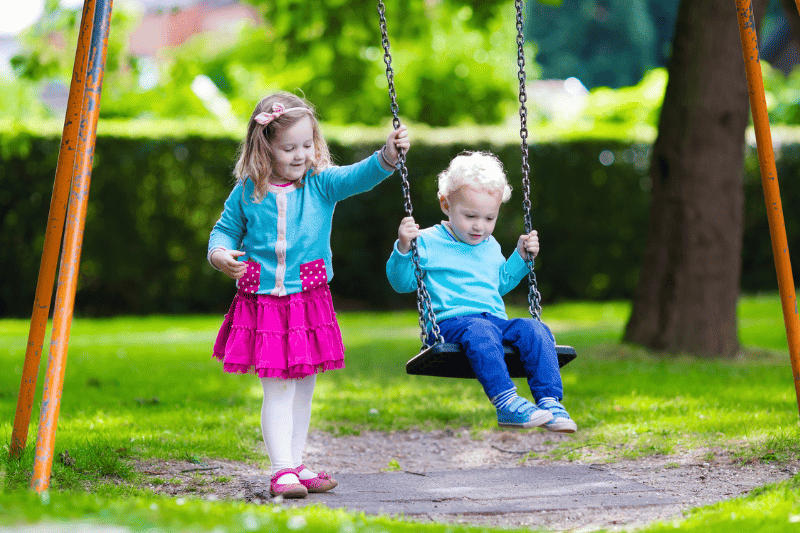 נדנדה לתינוק עד 18 קילו - איך לבחור טרמפולינה לתינוקות שיהיה מתאים עד משקל 18 קילו